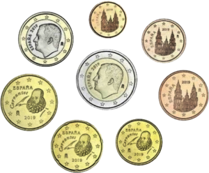 Une série complète neuve et transparente d'euros d'Espagne de 2019 serait une collection de toutes les pièces de monnaie émises cette année-là, dans un état neuf et non utilisé. Cela inclurait différentes dénominations avec des designs variés, reflétant l'histoire et la culture espagnoles, souvent recherchée par les collectionneurs pour sa complétude et son état immaculé.