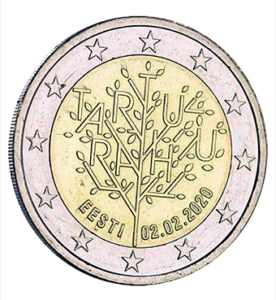 Lors d'une brocante, j'ai découvert une collection d'euros fascinante, incluant la pièce estonienne de 2 euros de 2020 commémorant les 200 ans de la découverte de l'Antarctique. Brillante et neuve, elle symbolisait cet exploit historique. Une caméra vintage, une radio ancienne et un livre rare sur les explorations accompagnaient ce trésor.