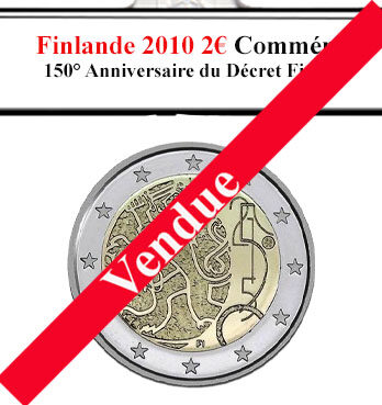 Lors d'une brocante, j'ai découvert une collection d'euros fascinante, incluant la pièce finlandaise de 2 euros de 2010 commémorant le 150e anniversaire du Décret finlandais. Neuve et éclatante, elle célébrait l'histoire législative du pays. Une caméra vintage, une radio ancienne et un livre rare sur la Finlande complétaient ce trésor historique.