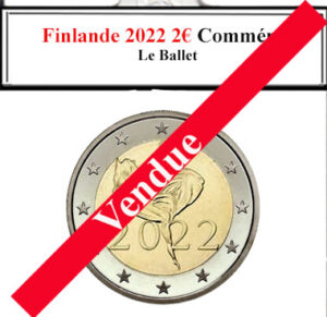 À la brocante, j'ai trouvé une collection d'euros fascinante, incluant la pièce finlandaise de 2 euros de 2022 commémorant le ballet. Neuve et éclatante, elle capturait l'élégance et la culture finlandaise. Une caméra vintage, une radio ancienne et un livre rare sur l'art complétaient ce trésor culturel.