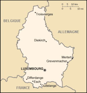 Je suis un passionné de brocantes et de collections, avec un intérêt particulier pour les euros et les objets anciens. Ma collection comprend des trésors comme des livres anciens et des caméras vintage. Je suis fier de posséder des euros du Luxembourg, notamment ceux illustrant des cartes symboliques. Les radios anciennes enrichissent mon espace de collection, témoignant de mon amour pour l'histoire et les artefacts qui racontent des histoires uniques et captivantes.